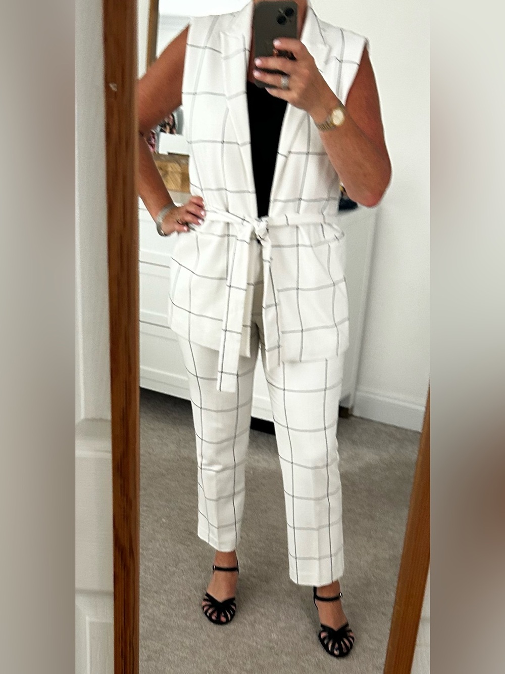 Ann Taylor 2 piece Windowpane Tie-Waist Vest & Crop Pant Set - White/Black